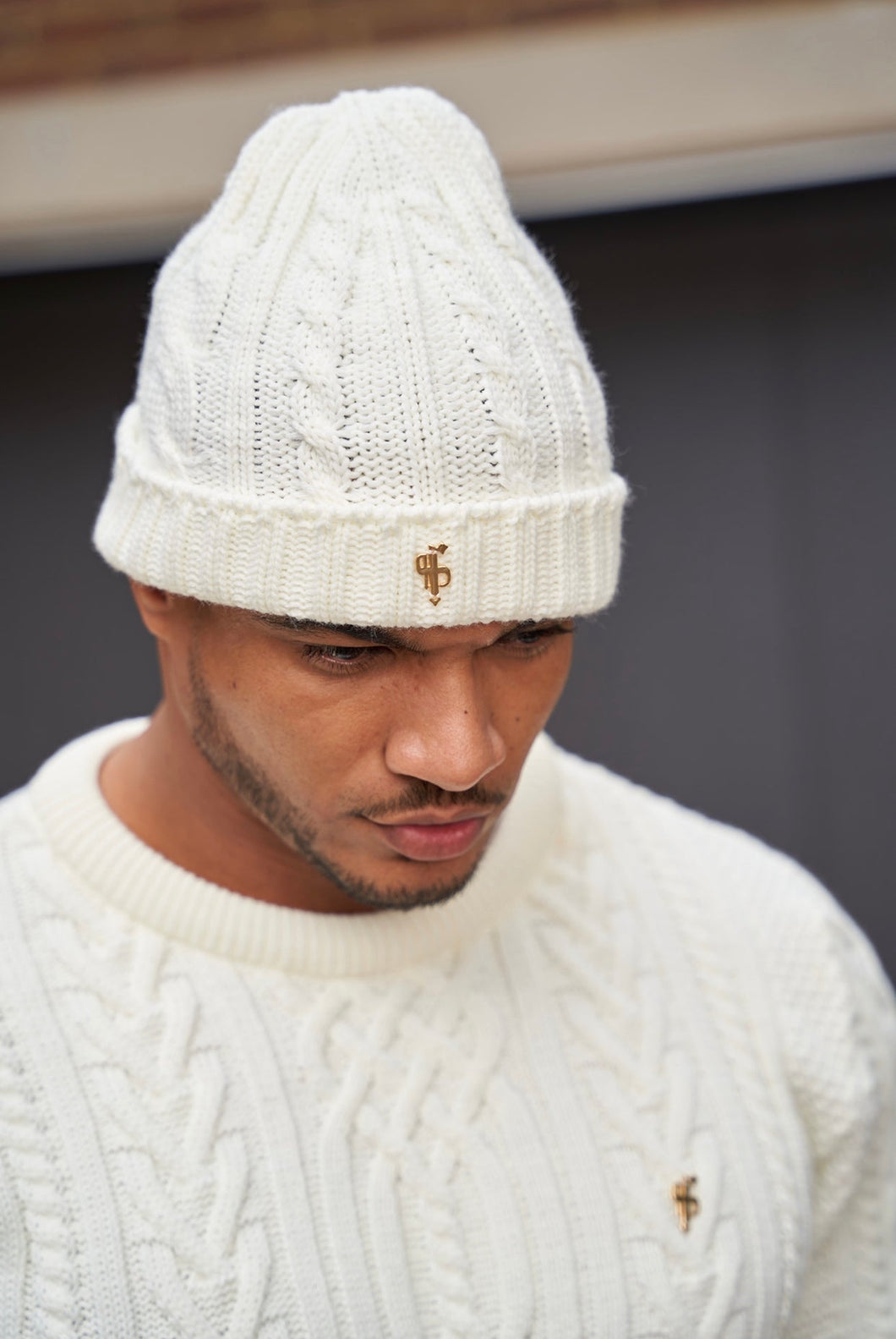 Luxury Sons Cream Beanie Hat With Metal Emblem - FSJ057