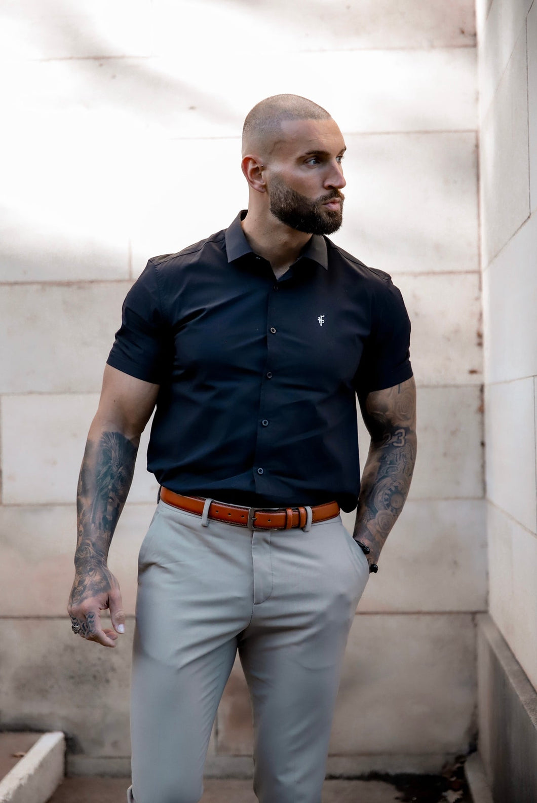 Luxury Sons Boxy Stretch Black Short Sleeve - FSBOXY899